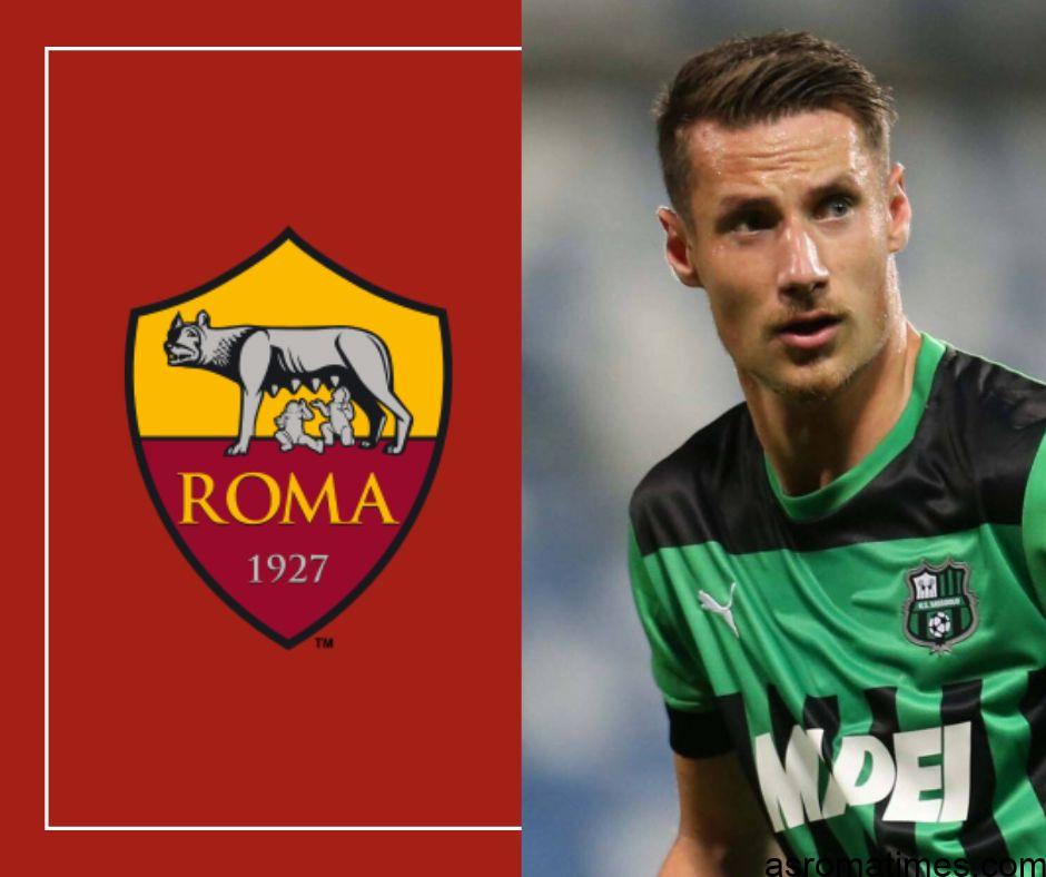 Roma Eye Relegated Sassuolo Striker Andrea Pinamonti as Summer Target